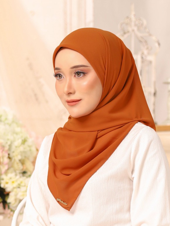 LEOLA SQUARE - GOLD BROWN LEOLA SQUARE - GOLD BROWN